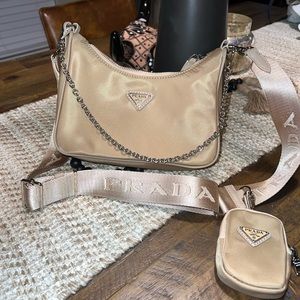 Super cute crossbody bag!